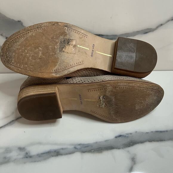 Dolce Vita | Women's Minimalist Gray Laser Cut Perforated Round Toe Boots Sz 8 - Picture 7 of 7